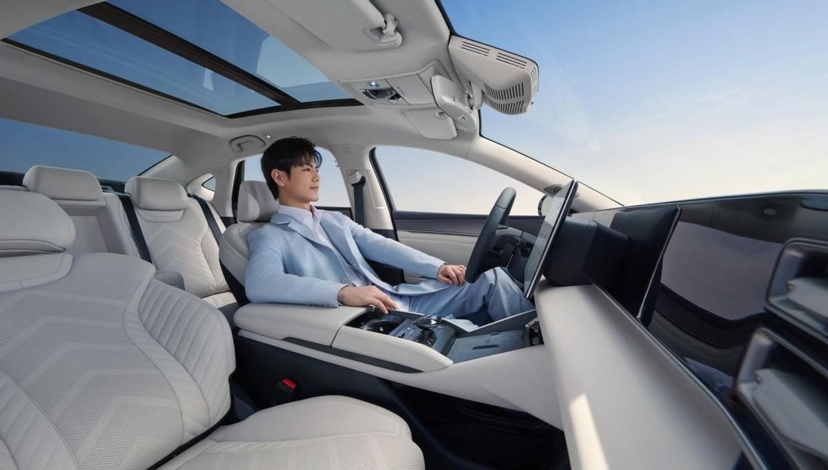 开创油耗2时代 “工业奇迹”秦L DM-i上市售9.98万起