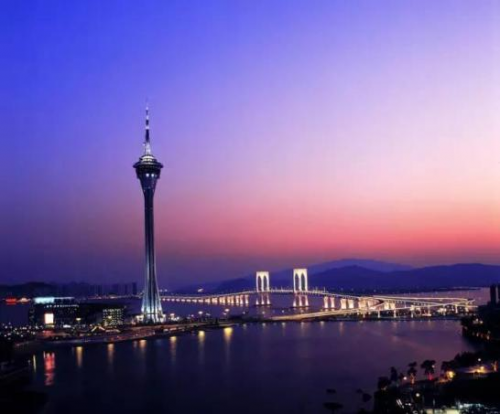 《与飞碟Q3一起，邂逅澳门》