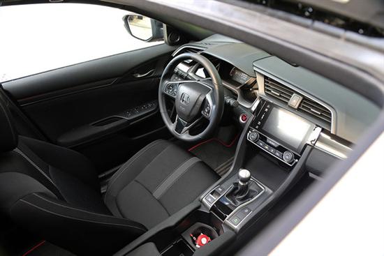 两厢思域手动挡虽然是高配 但劝你别倔强