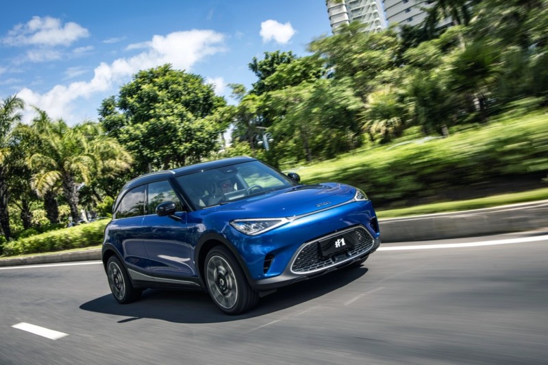 累计4,606台 smart精灵#1 11月在华交付2,410辆