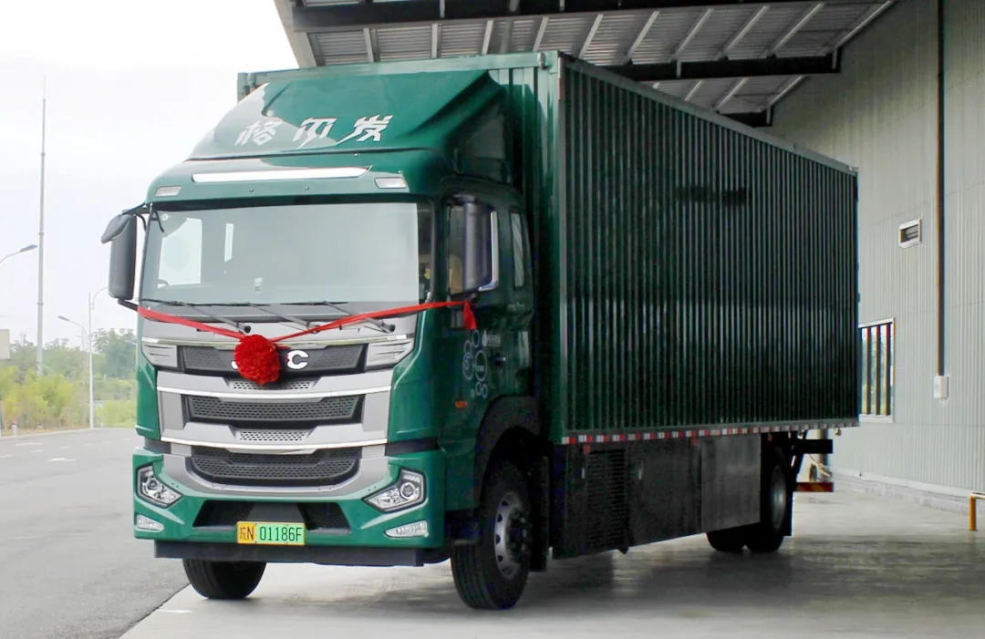 江淮汽车:江淮重卡氢能源布局成效显著,首批A5X车型顺利交付客户 江淮汽车:江淮重卡氢能源布局成效显著,首批A5X车型顺利交付客户