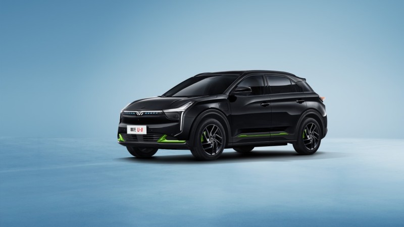 推两种全新主题风格 哪吒U-II将于10月10日亮相