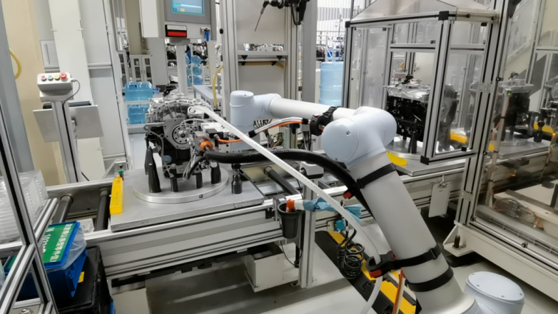 智造范式革命，新能源汽车全产业链技术耦合重塑百年生产逻辑