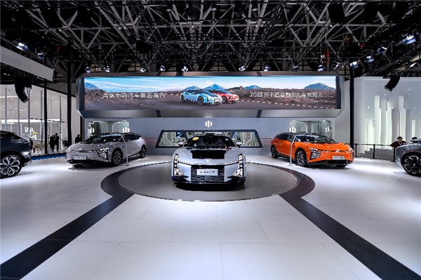 高合携双旗舰亮相西安车展，引领高端电动汽车创新发展