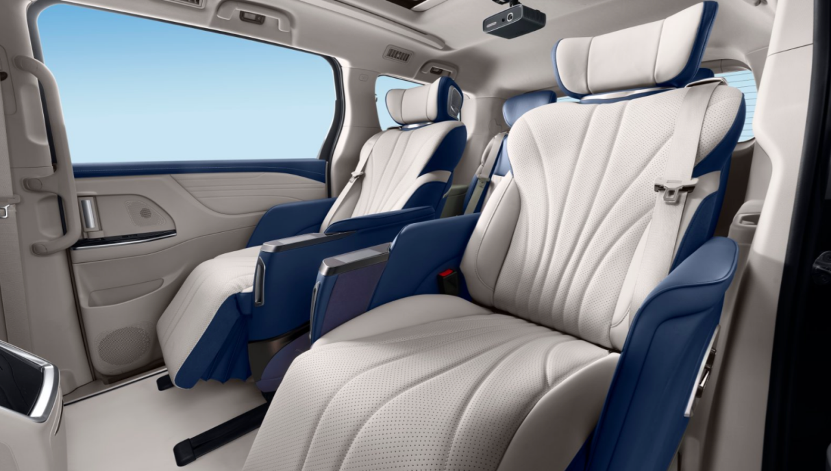 一周一充跨省无忧！江淮瑞风RF8混动实测续航碾压别克GL8陆尚