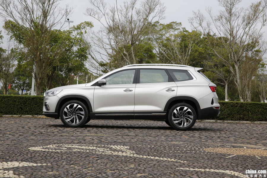 捷途X90 2019款 1.5T 自动尊享型 6座 外观
