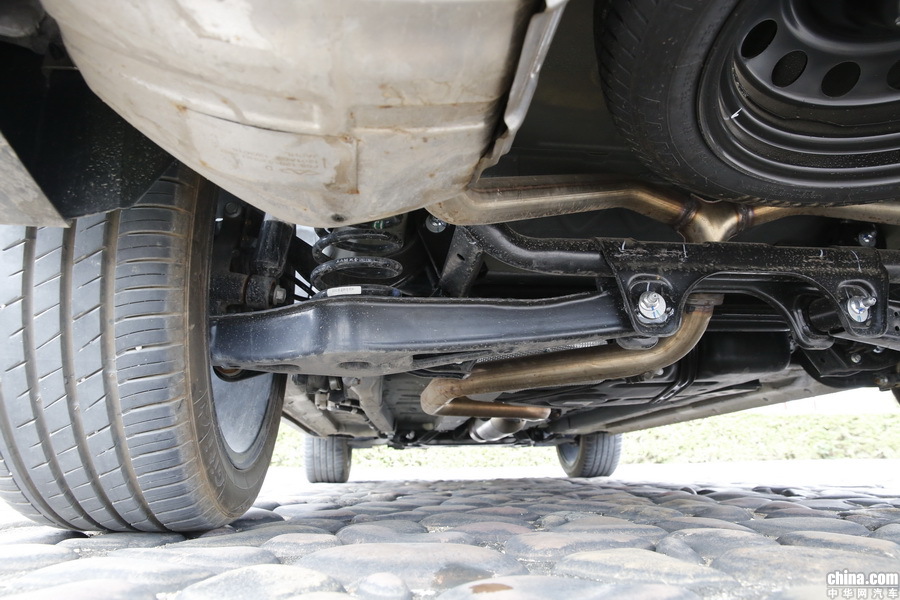 捷途X90 2019款 1.5T 自动尊享型 6座 外观