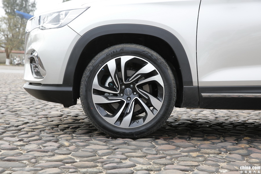 捷途X90 2019款 1.5T 自动尊享型 6座 外观