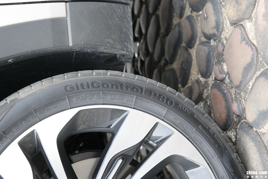 捷途X90 2019款 1.5T 自动尊享型 6座 外观