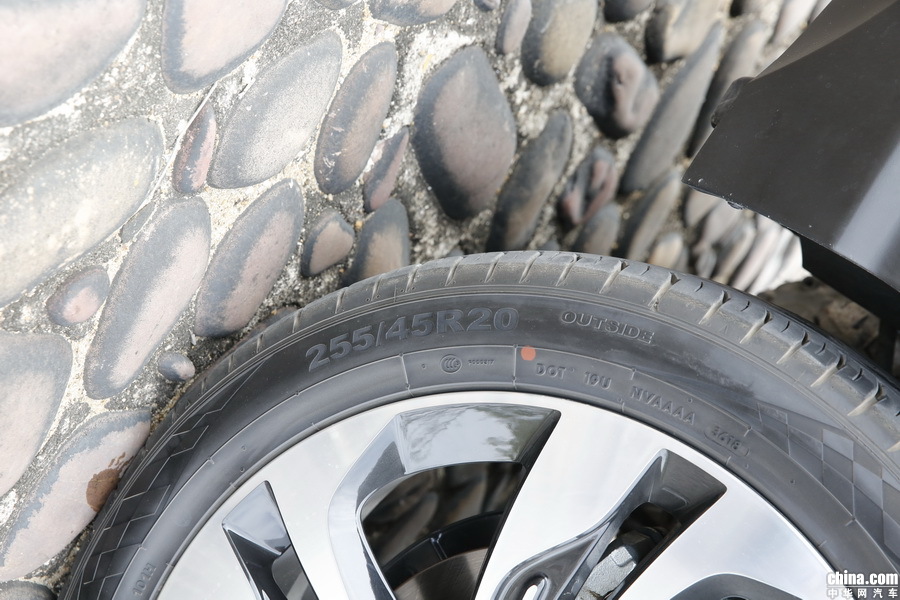 捷途X90 2019款 1.5T 自动尊享型 6座 外观