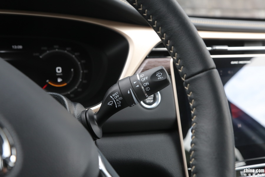 传祺GS5 2019款 270T 自动尊贵 内饰