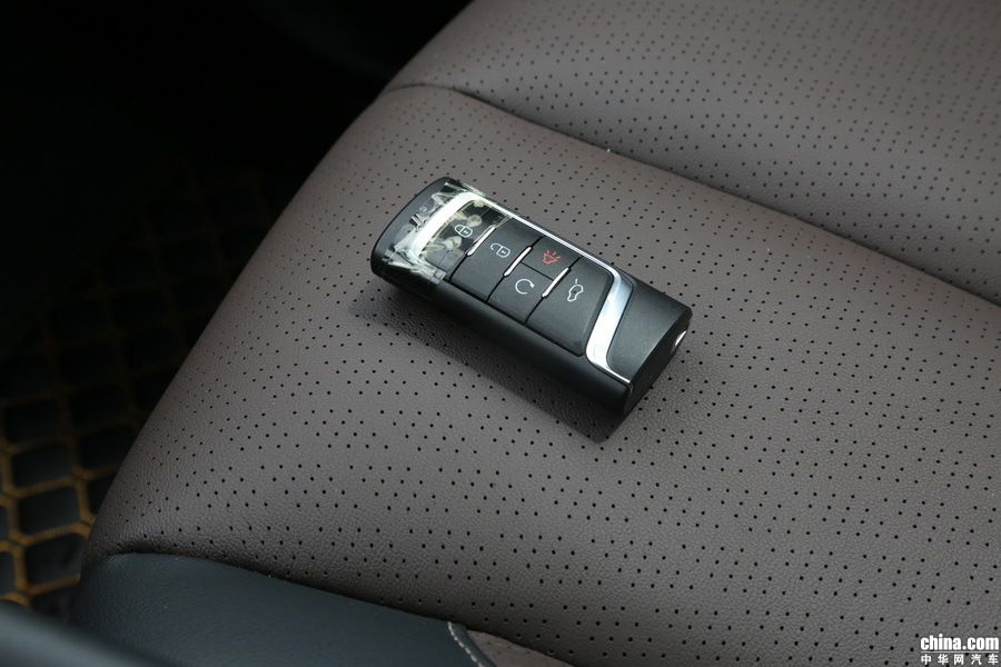传祺GS5 2019款 270T 自动尊贵 内饰