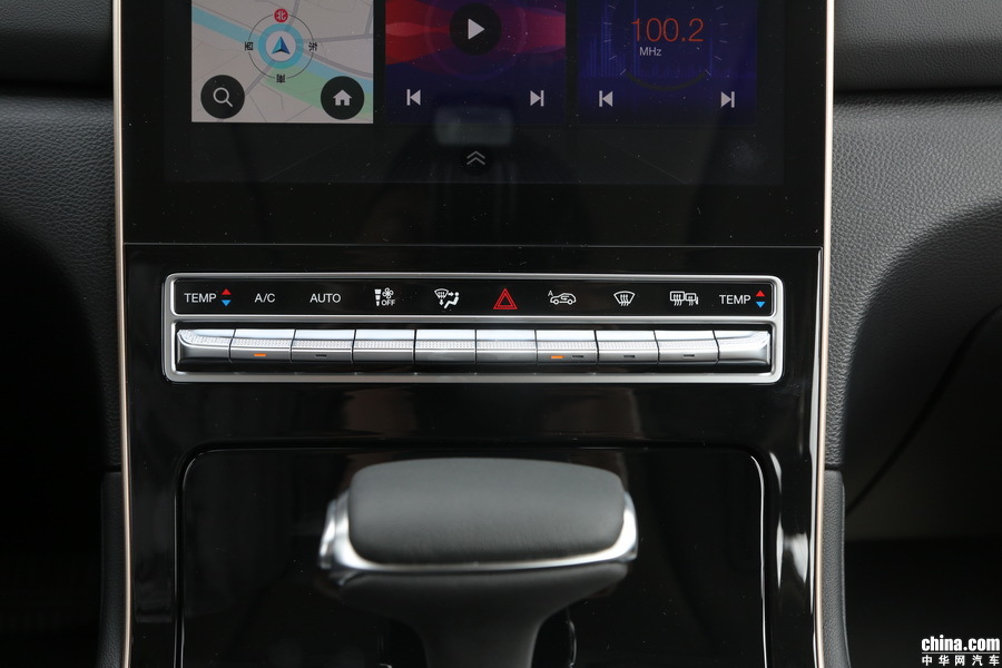 传祺GS5 2019款 270T 自动尊贵 内饰