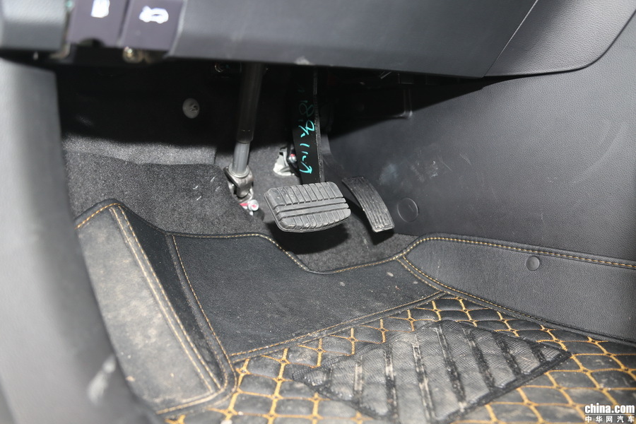 传祺GS5 2019款 270T 自动尊贵 内饰