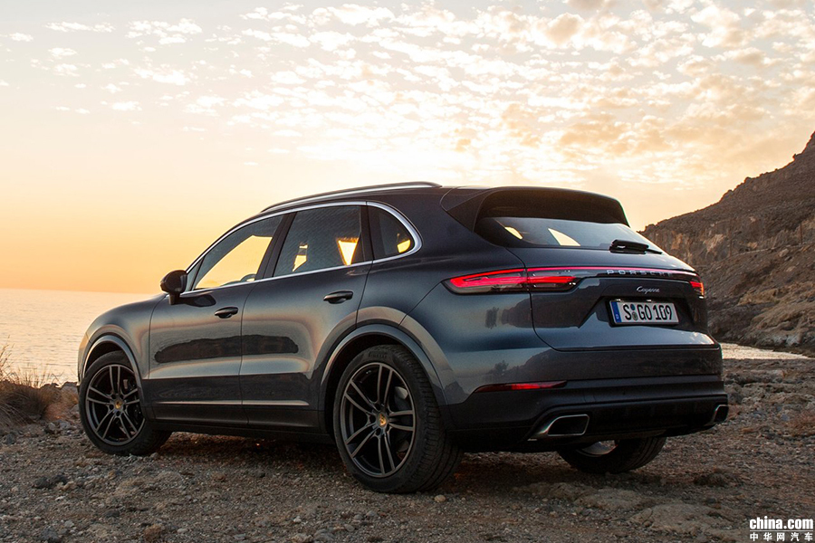 Cayenne 2018款 Turbo 4.0T 组图