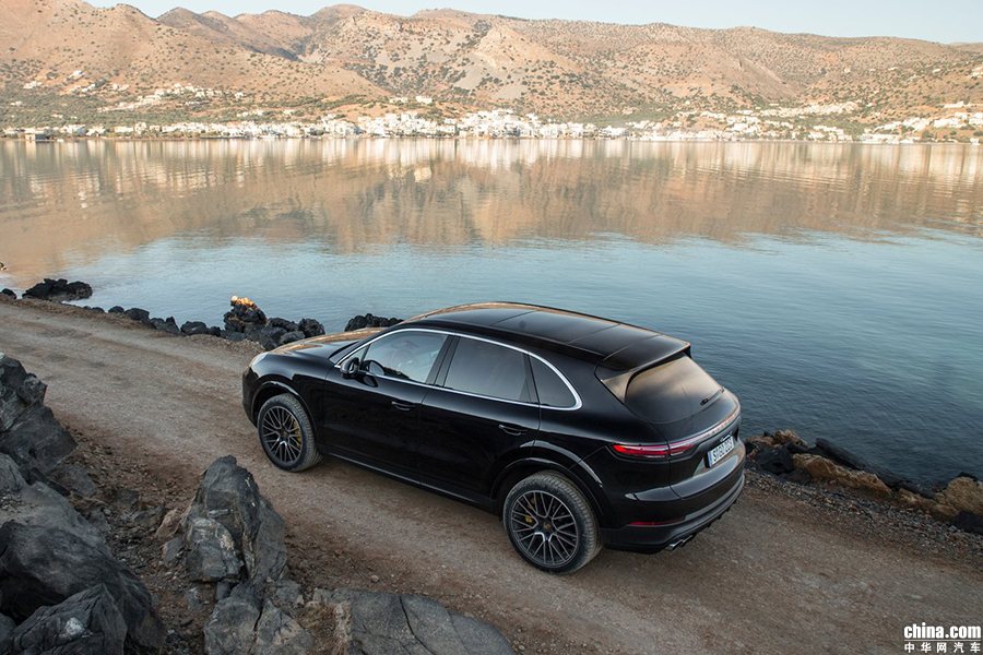 Cayenne 2018款 Turbo 4.0T 组图