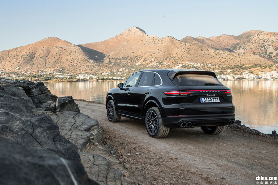 Cayenne 2018款 Turbo 4.0T 组图