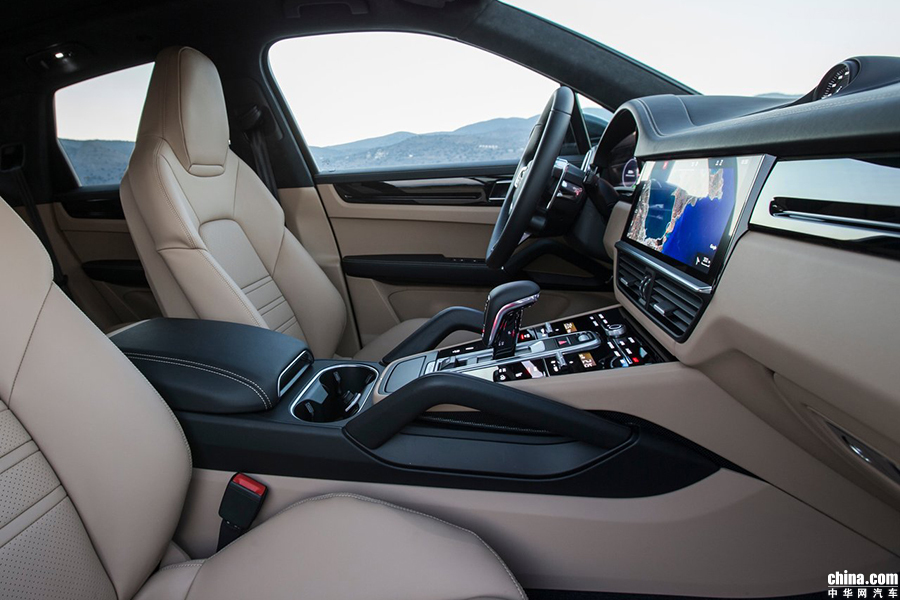 Cayenne 2018款 Turbo 4.0T 组图