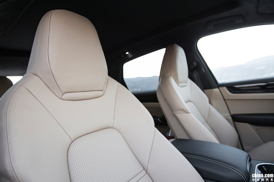 Cayenne 2018款 Turbo 4.0T 组图