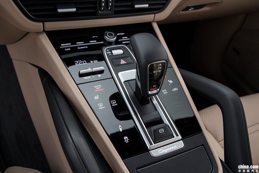 Cayenne 2018款 Turbo 4.0T 组图