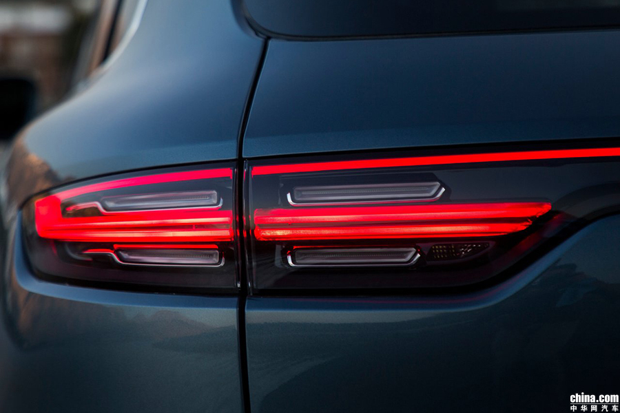 Cayenne 2018款 Turbo 4.0T 组图