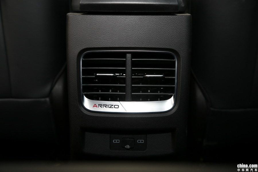 艾瑞泽GX 2018款 1.5T 自动耀色 空间