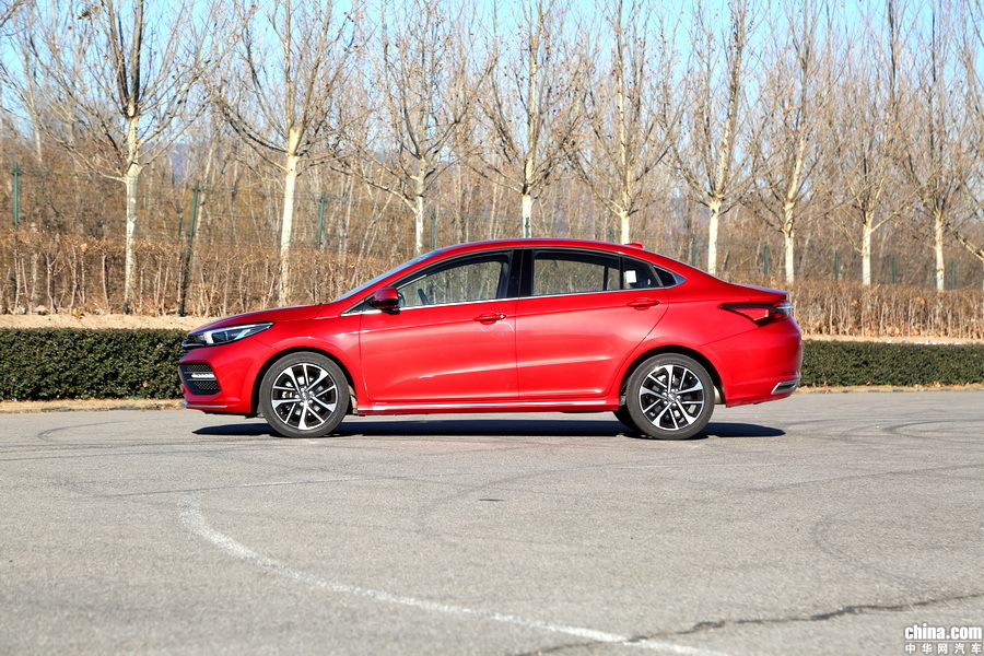 艾瑞泽GX 2018款 1.5T 自动耀色 外观