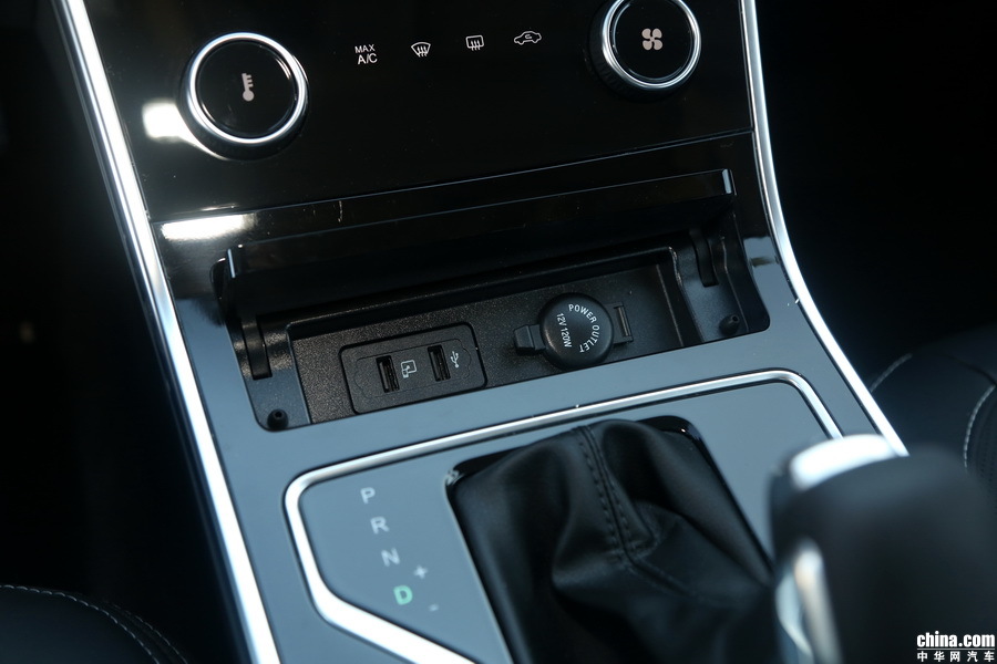 艾瑞泽GX 2018款 1.5T 自动耀色 内饰