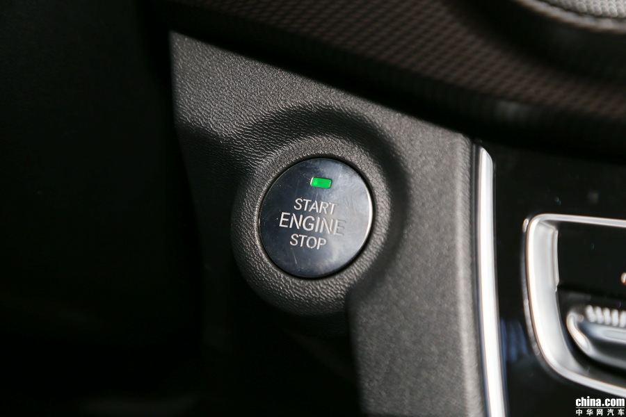 北汽新能源EX5 2019款 悦领版 内饰