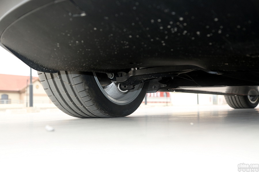 Model 3 2019款 Performance高性能全轮驱动版 外观