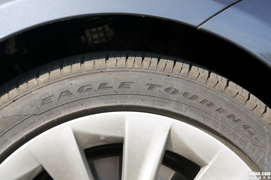 Model S 2017款 改款 100D 外观