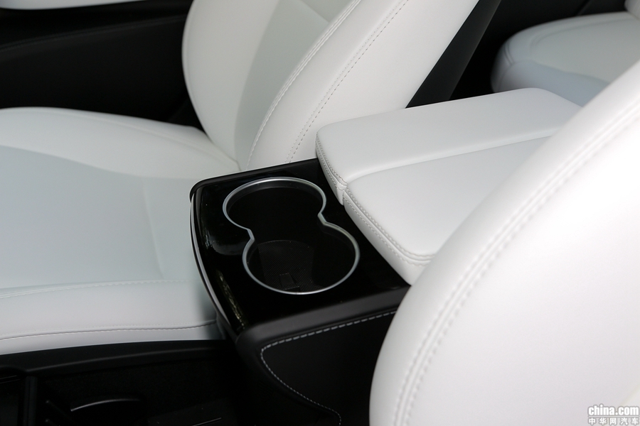 Model S 2017款 改款 100D 内饰
