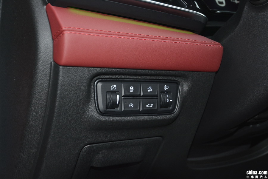 长安CS85 Coupe 2019款 2.0T 智版 内饰