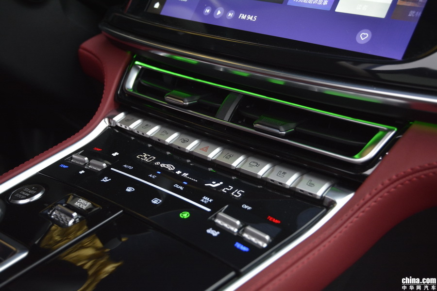 长安CS85 Coupe 2019款 2.0T 智版 内饰