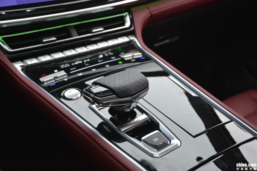 长安CS85 Coupe 2019款 2.0T 智版 内饰