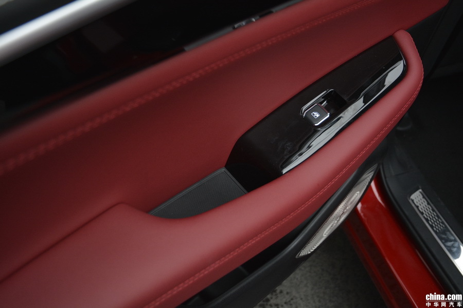 长安CS85 Coupe 2019款 2.0T 智版 空间