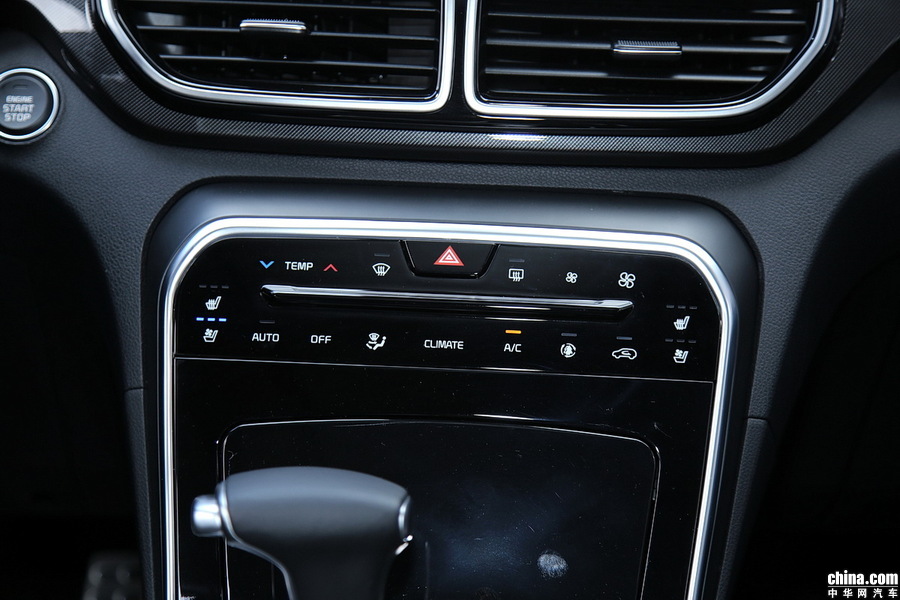 起亚KX5 2019款 1.6T 自动两驱豪华 内饰