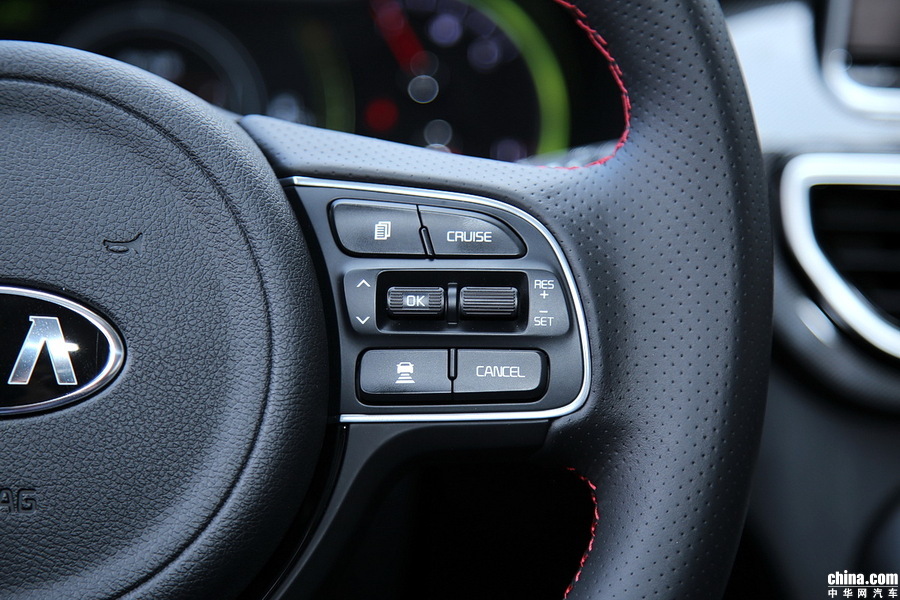 起亚KX5 2019款 1.6T 自动两驱豪华 内饰