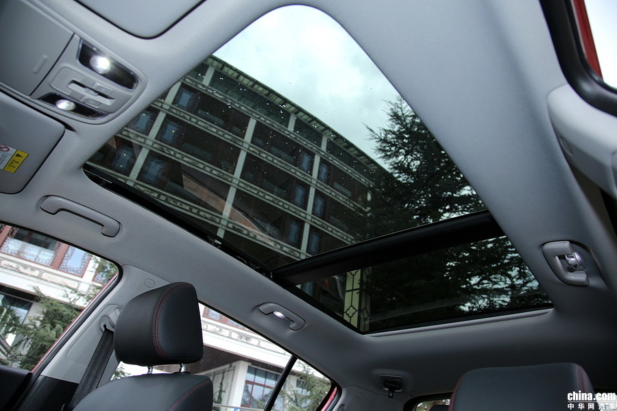 起亚KX5 2019款 1.6T 自动两驱豪华 内饰