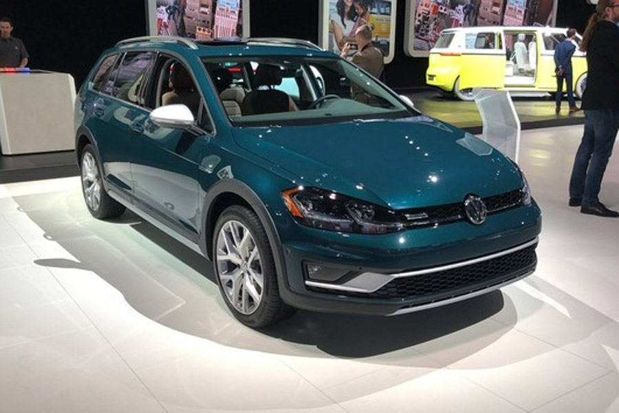 特斯拉Model 3总算来了! 2月份上市新车盘点 特斯拉Model 3总算来了! 2月份上市新车盘点