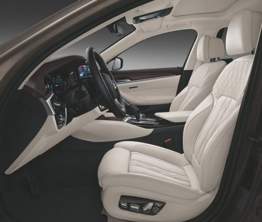 特斯拉Model 3总算来了! 2月份上市新车盘点 特斯拉Model 3总算来了! 2月份上市新车盘点