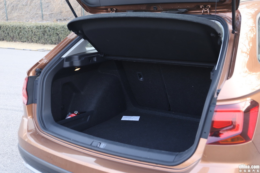 C-TREK蔚领 2018款 230TSI DSG型 空间