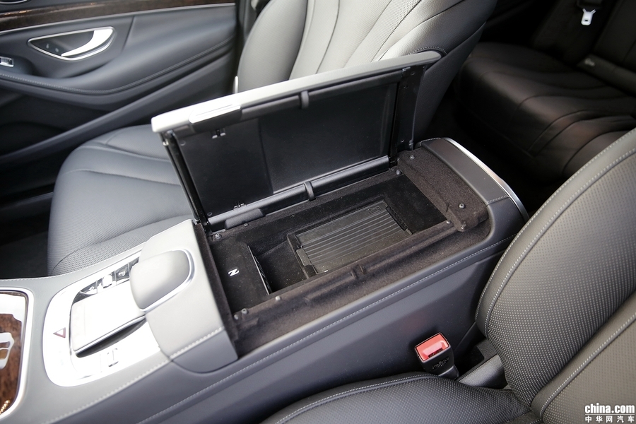 奔驰S级 2019款 S 320 L 内饰