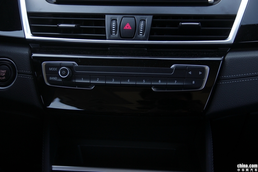 宝马2系旅行车 2018款 218i 尊享型运动套装 内饰