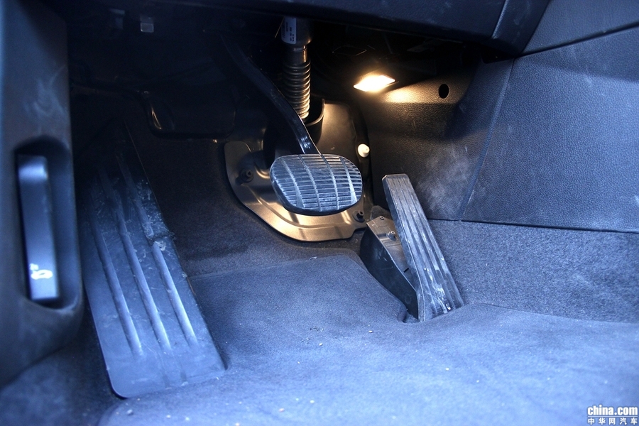 宝马2系旅行车 2018款 218i 尊享型运动套装 内饰