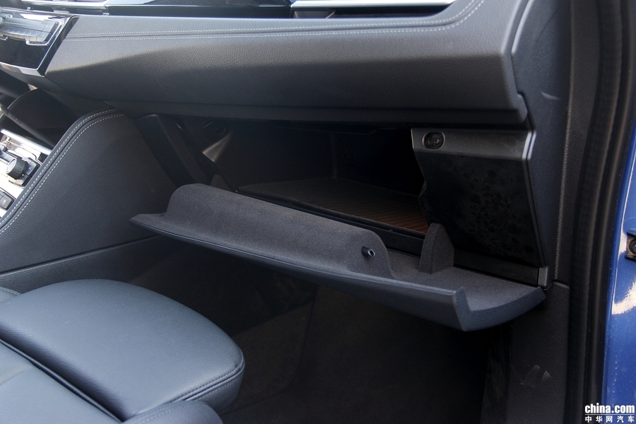 宝马2系旅行车 2018款 218i 尊享型运动套装 内饰
