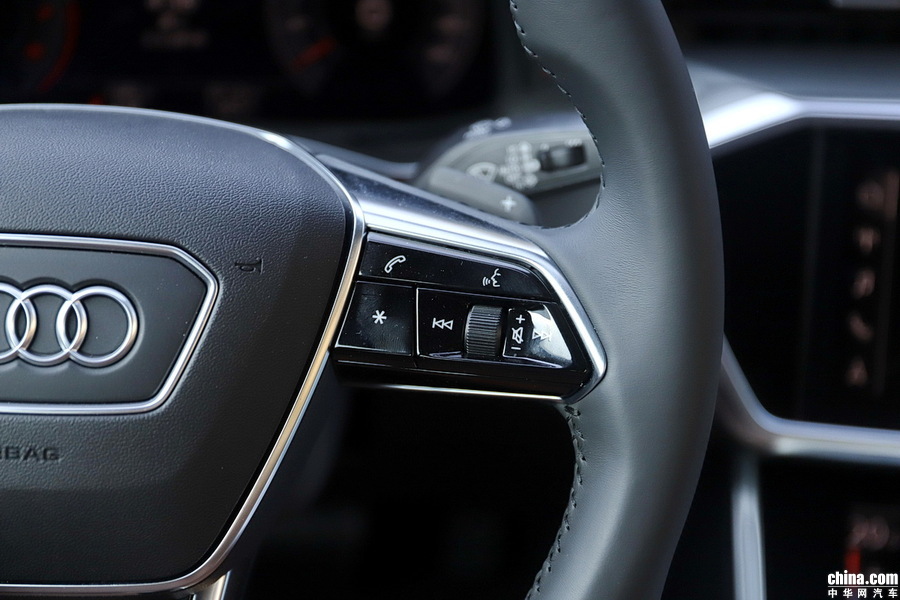 奥迪A6L 2019款 45 TFSI 臻选致雅型 内饰