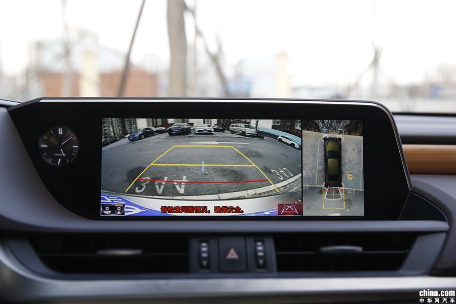 雷克萨斯ES 2018款 300h 行政 内饰