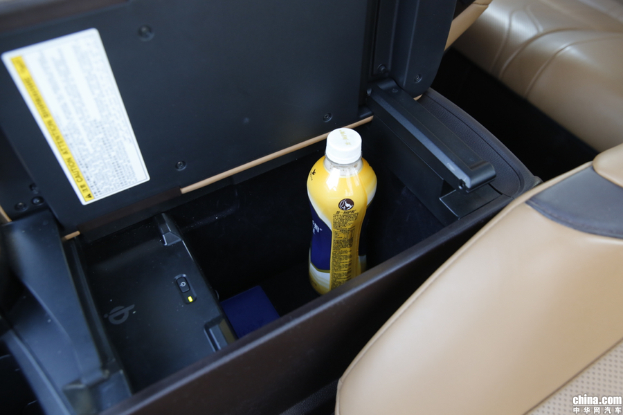 雷克萨斯ES 2018款 300h 行政 内饰