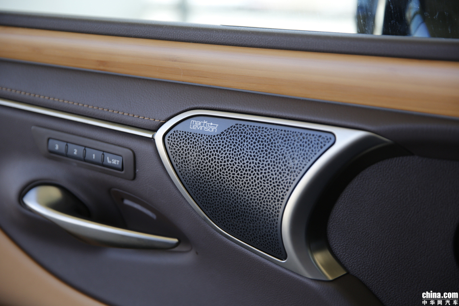 雷克萨斯ES 2018款 300h 行政 内饰